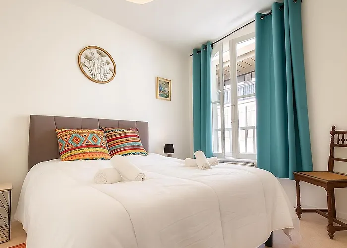 T2 Bis Centre Historique *