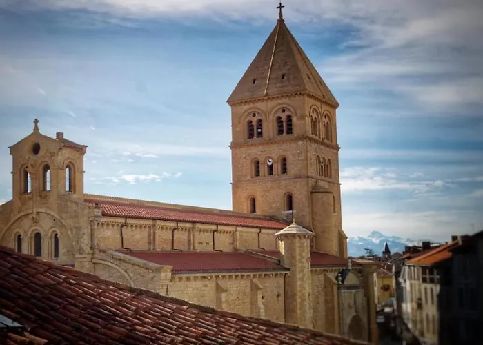 T2 Bis Centre Historique * Сен-Годенс