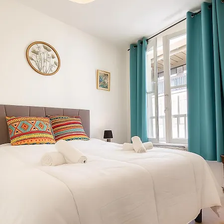 T2 Bis Centre Historique *